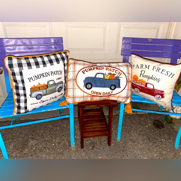 3 Really Cool NOSTALGIC Throw Pillows - Picture 1 of 4